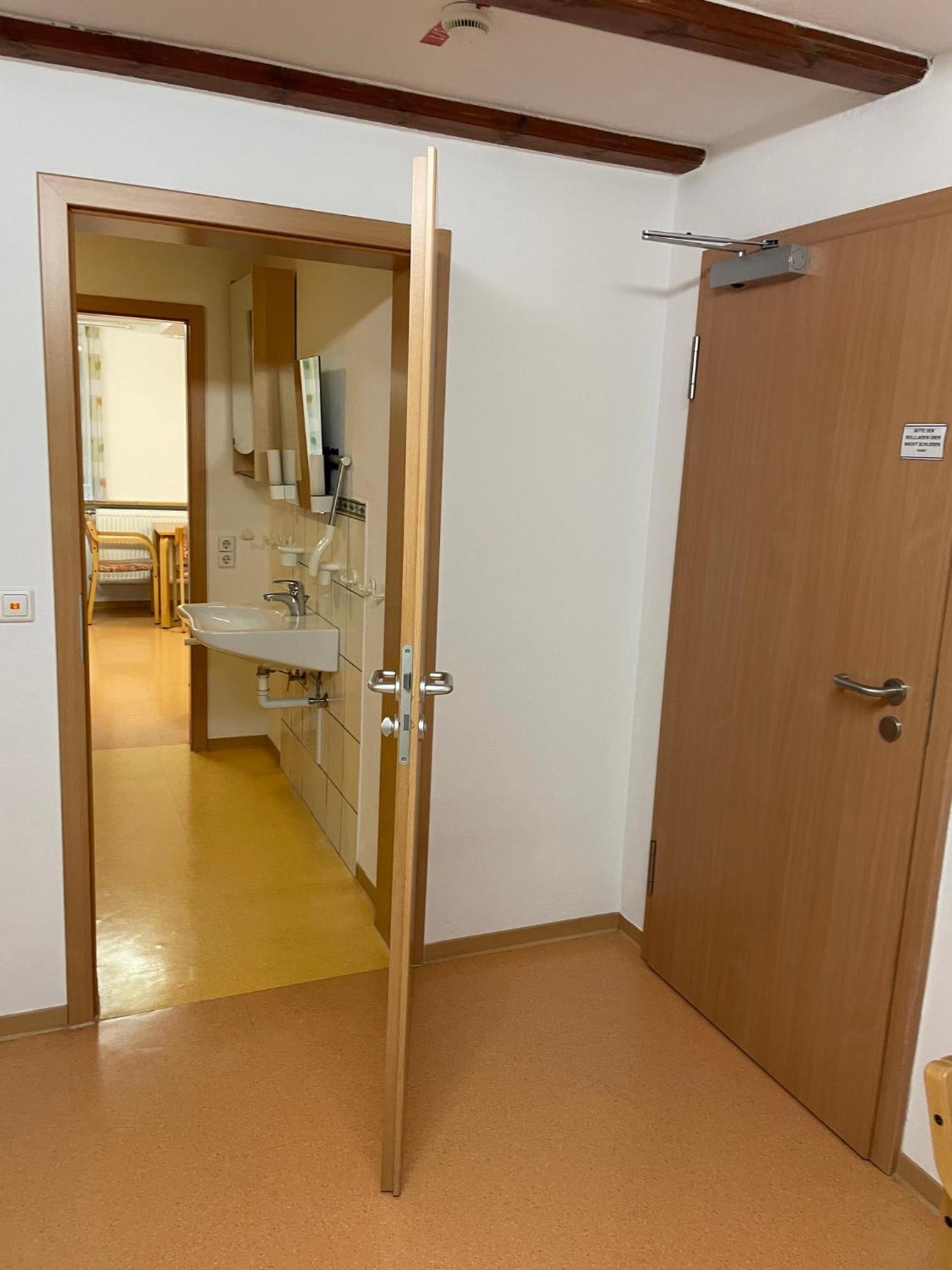 Personalwohnheim Altenpflege Foditsch Sankt Johann  Zimmer foto